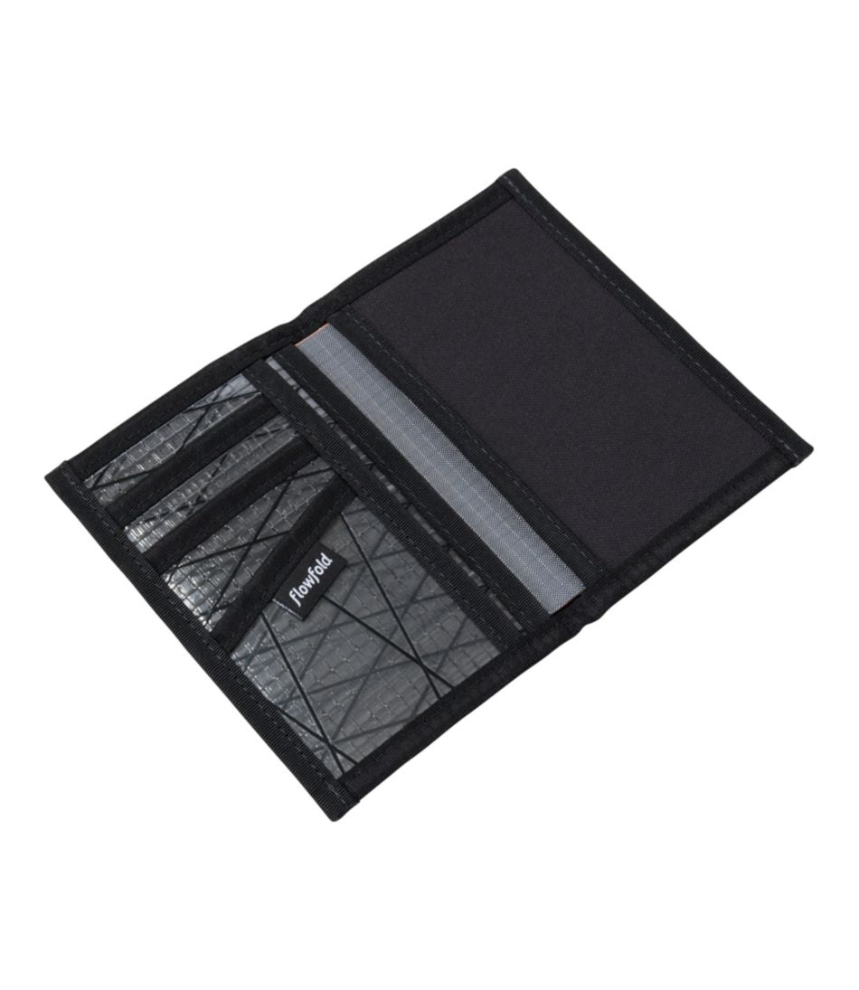 Flowfold RFID Navigator Passport Holder - L.L.Bean Trusted